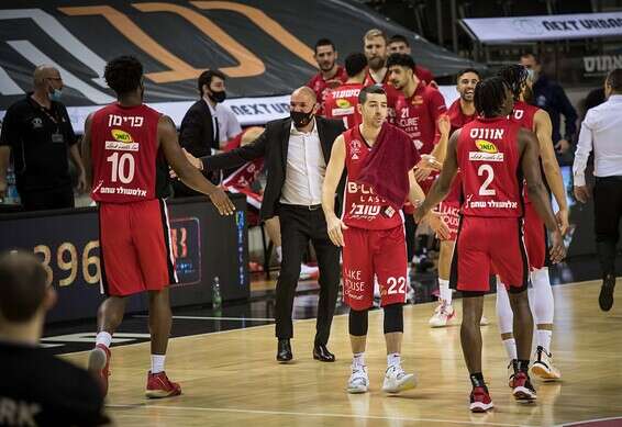 "הפועל חיפה זו משפחה" // צילום: עודד קרני